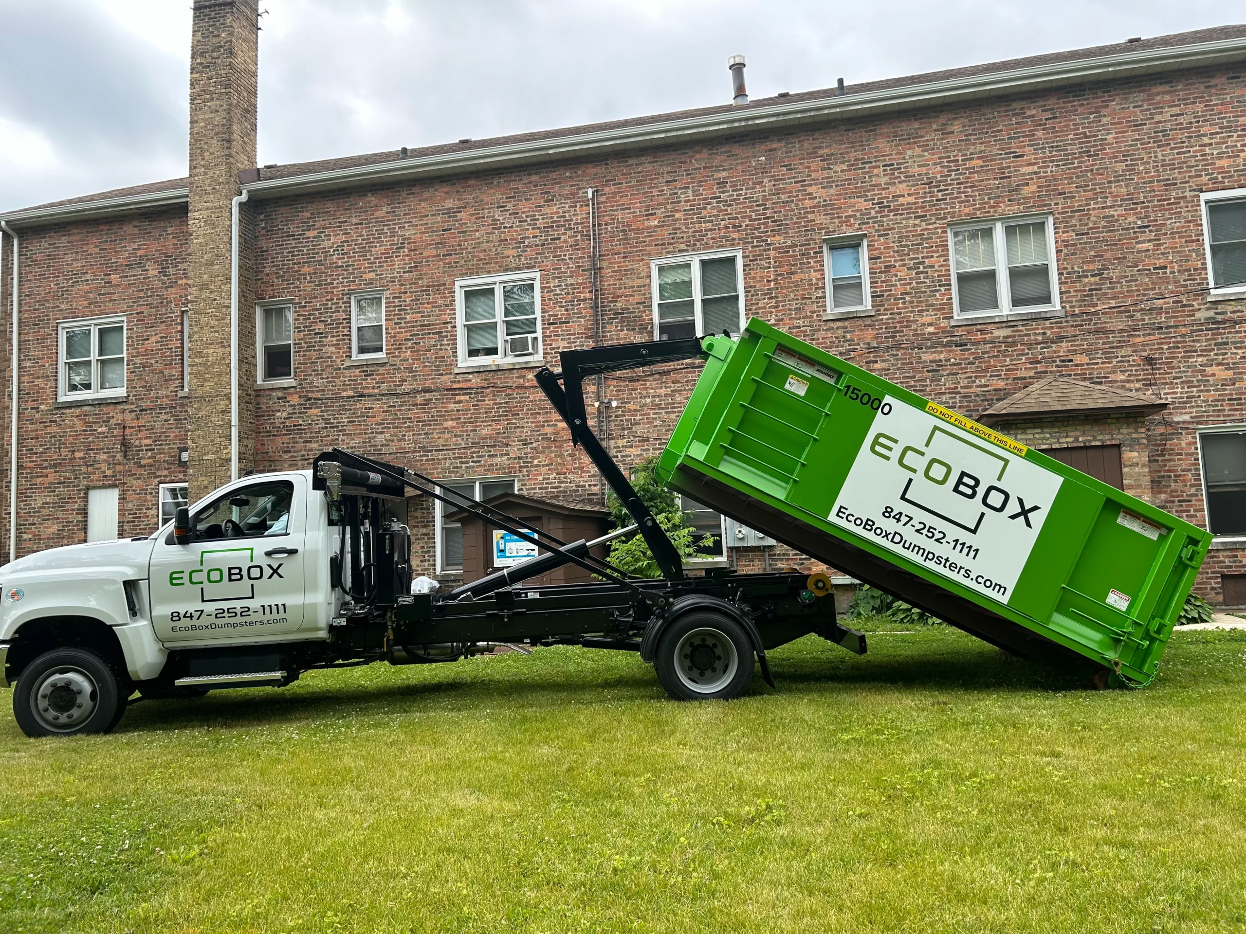 Driveway-friendly roll-off dumpster rental for home renovation projects
